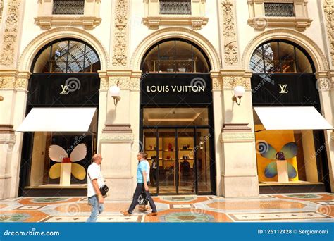 cessione milan louis vuitton|Louis Vuitton italy.